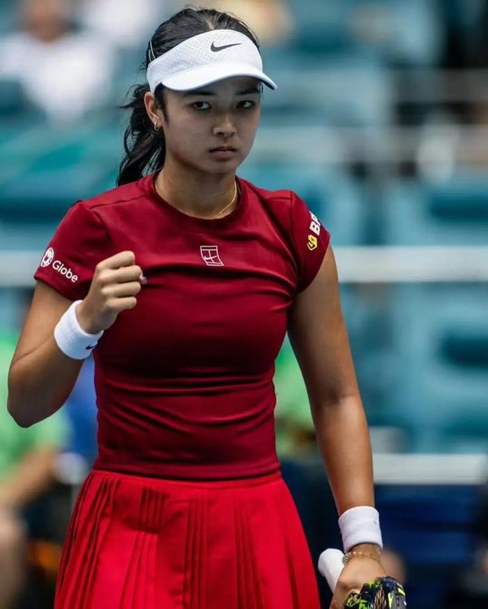 体育-从美国到英国到墨西哥，伊埃拉2025职业生涯已取得七大突破