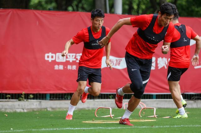 官方网站-海港训练课武磊巴尔加斯有默契 已具备出场状态